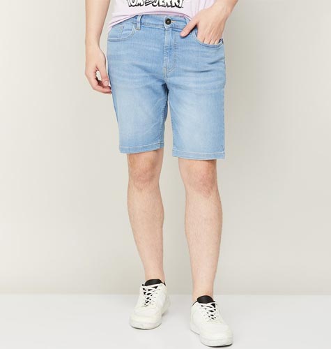 Men Mid Rise Washed Denim Shorts